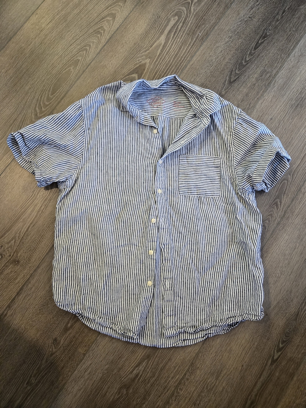 Men's Short-Sleeve Blue and White Striped Button-Down Shirt